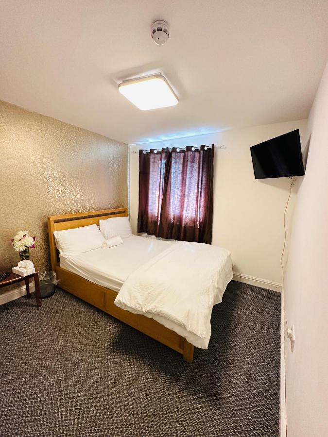 Unique Private Rooms Bolton Extérieur photo