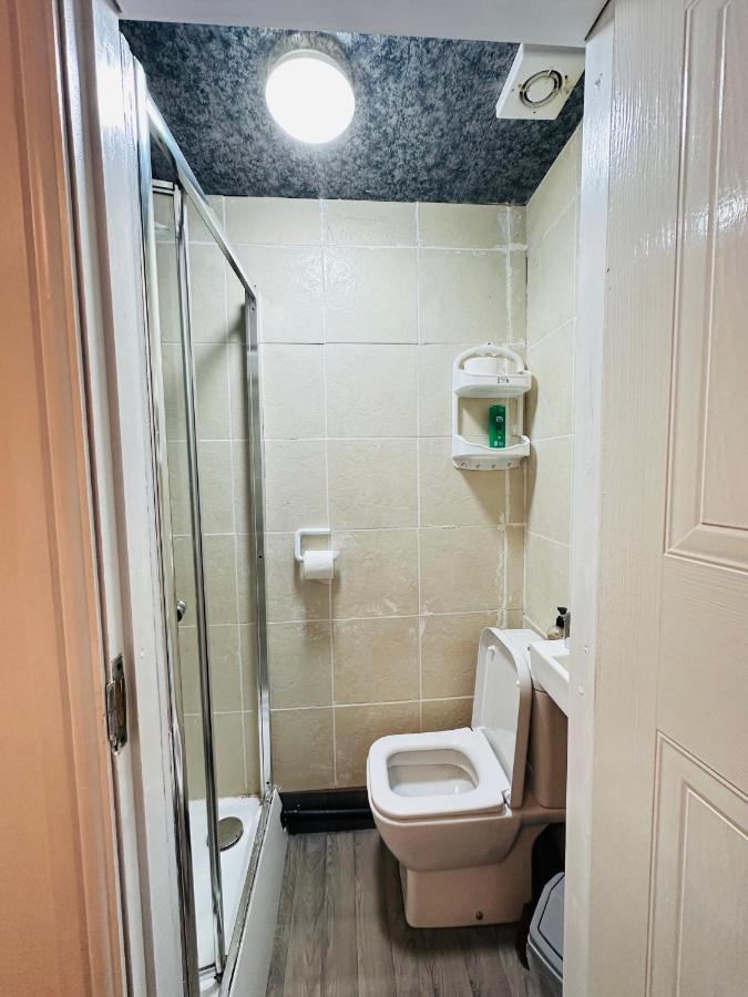 Unique Private Rooms Bolton Extérieur photo