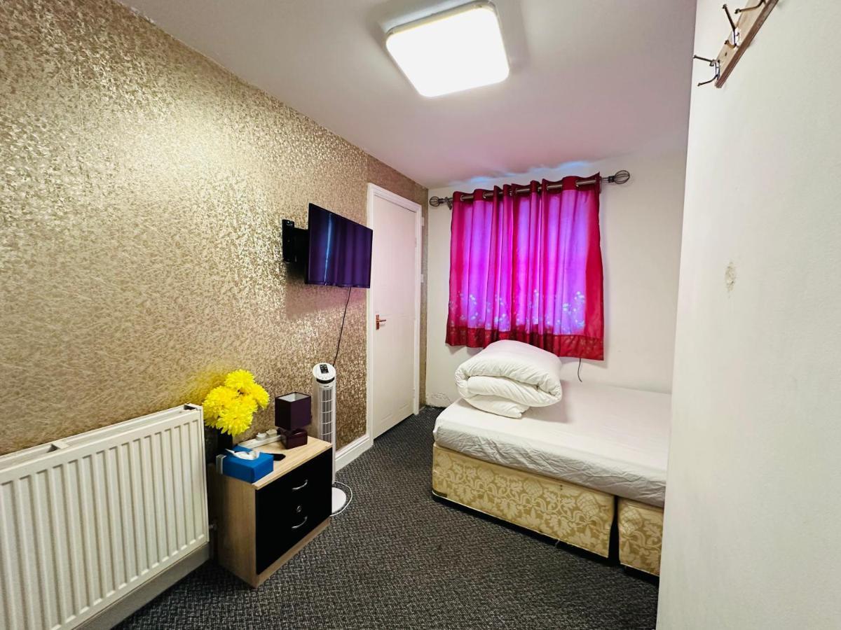 Unique Private Rooms Bolton Extérieur photo