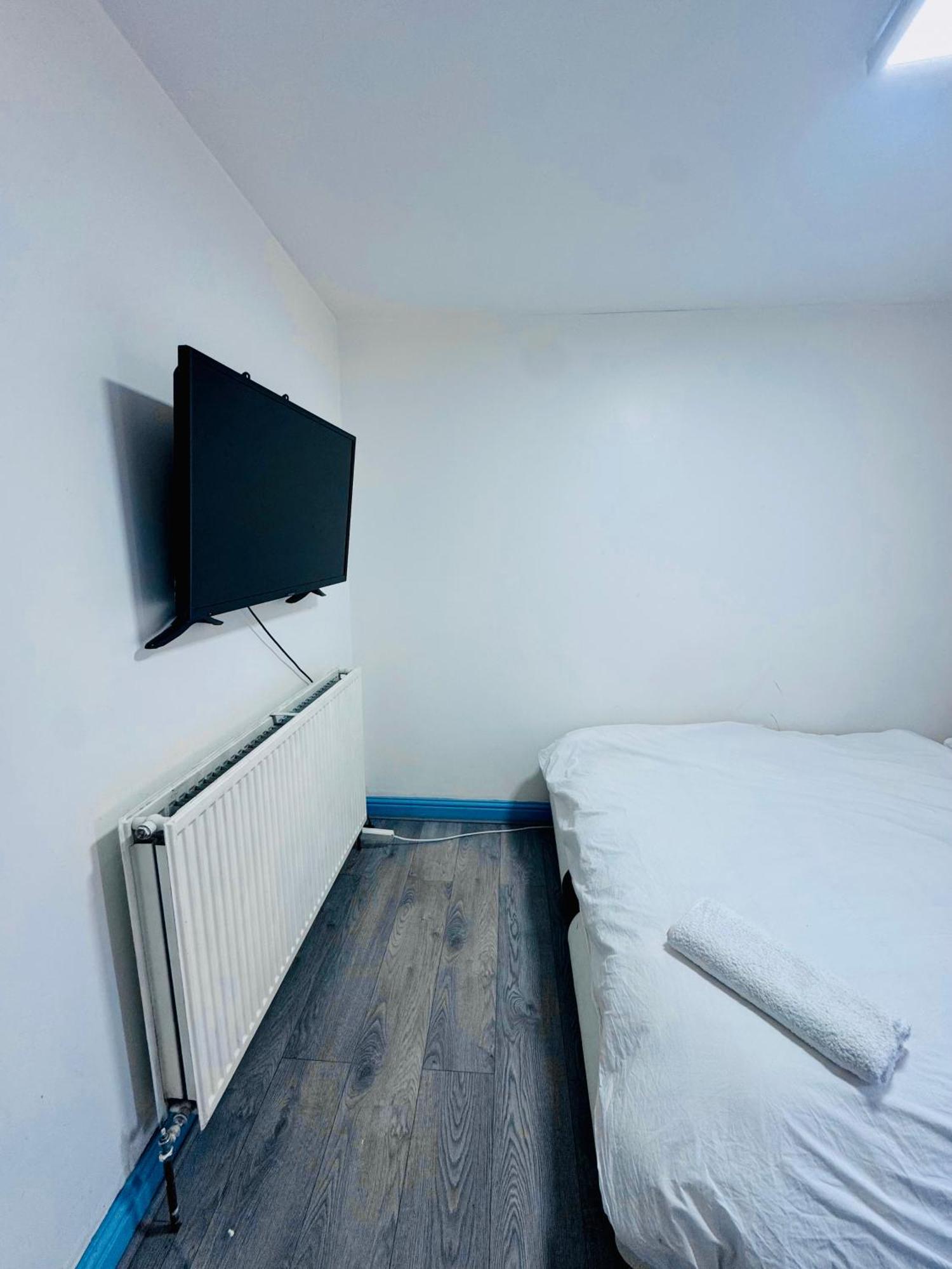 Unique Private Rooms Bolton Extérieur photo