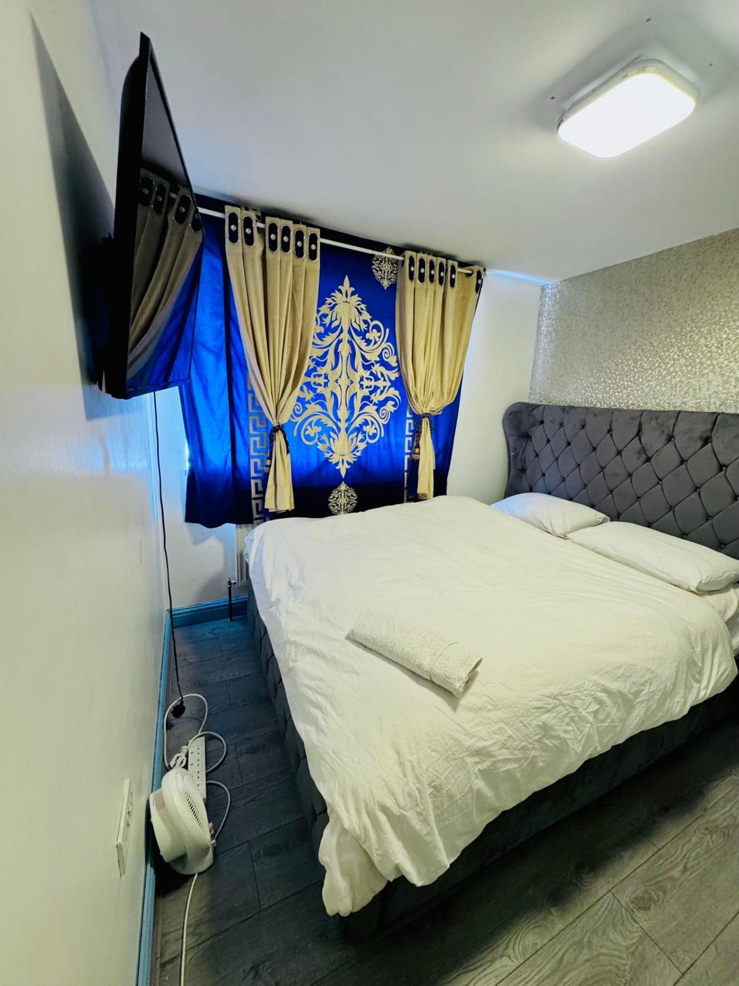 Unique Private Rooms Bolton Extérieur photo