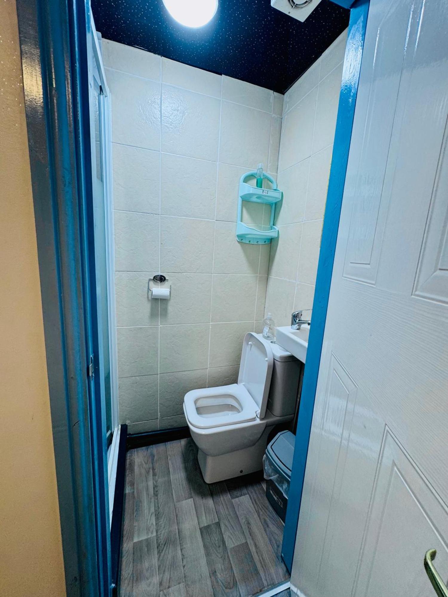 Unique Private Rooms Bolton Extérieur photo