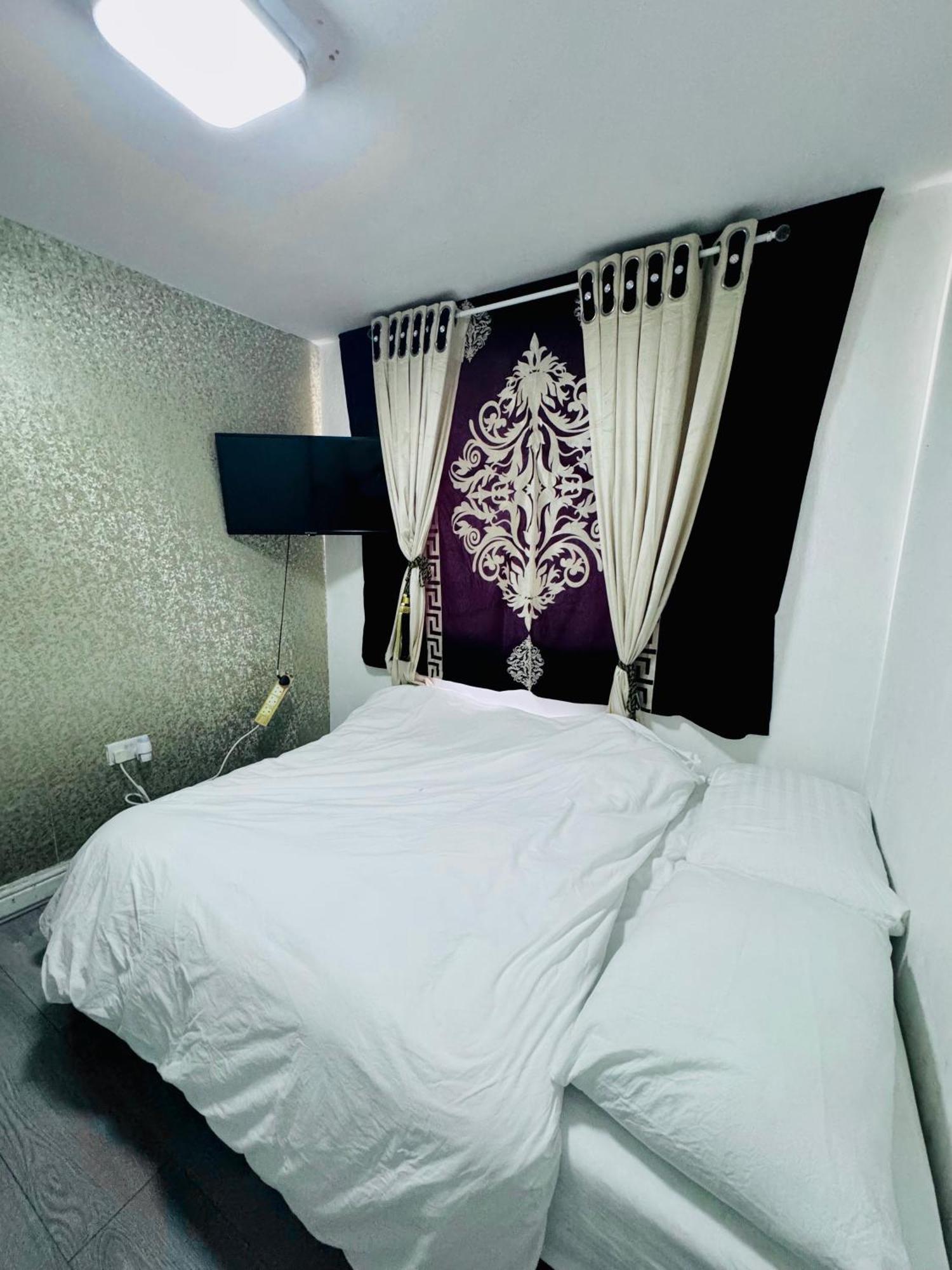Unique Private Rooms Bolton Extérieur photo